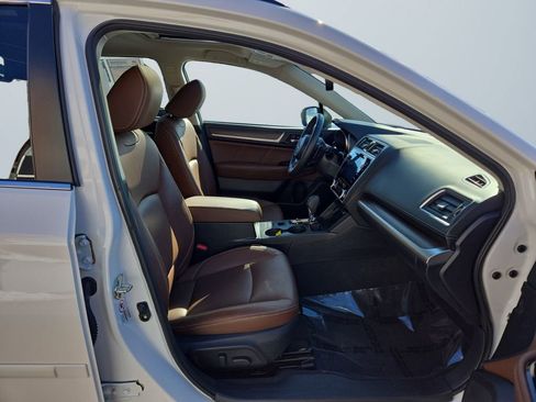Used 2018 Subaru Outback 2.5i Touring image 15