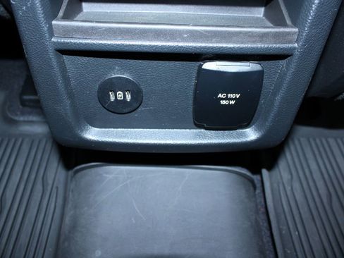 Used 2024 Ford Edge ST w/ Equipment Group 401A AWD/4WD image 18