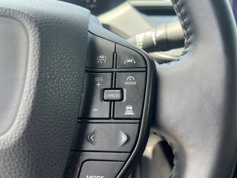 Used 2024 Toyota Prius LE FWD image 14