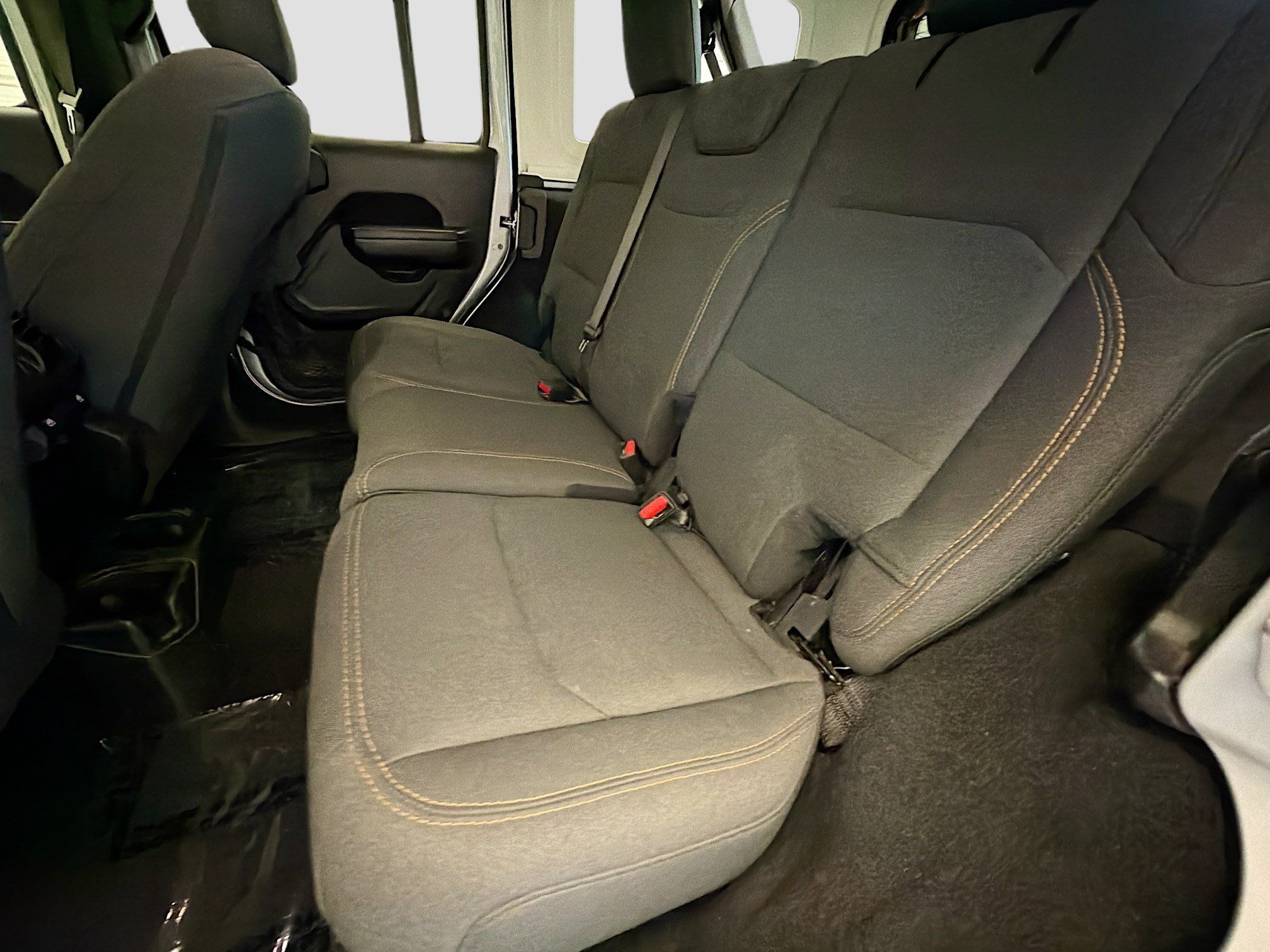 Used 2024 Jeep Wrangler Unlimited Sport AWD/4WD image 13