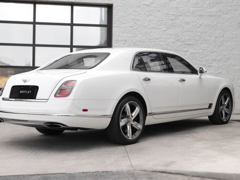 Used 2020 Bentley Mulsanne Speed RWD image 3