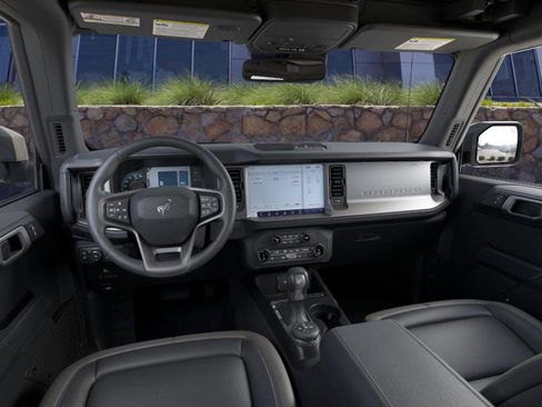 New 2025 Ford Bronco Outer Banks image 9