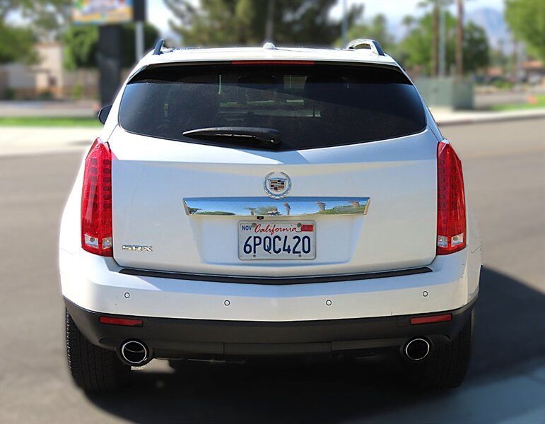 Used 2011 Cadillac SRX Luxury FWD image 5