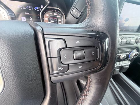 Used 2021 GMC Sierra 1500 AT4 w/ AT4 Premium Package AWD/4WD image 17