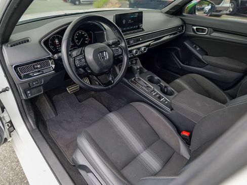 Used 2023 Honda Civic Sport image 18