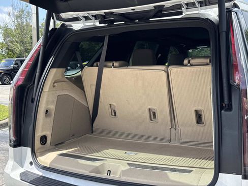 Certified 2024 Cadillac Escalade Premium Luxury w/ LPO, Floor Liner Package AWD/4WD image 30