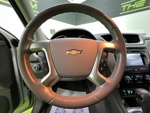 Used 2017 Chevrolet Traverse LT w/ Style and Technology Package FWD image 20