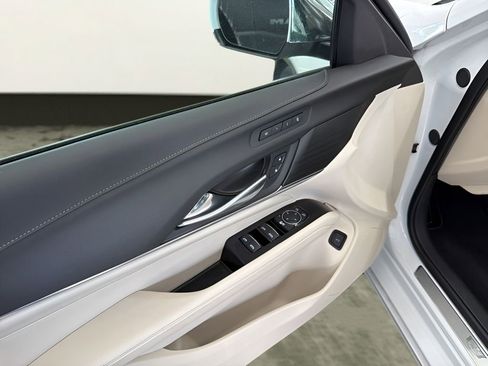 Used 2025 Cadillac CT4 Premium Luxury image 7