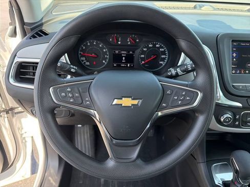 Certified 2024 Chevrolet Equinox LS FWD image 14