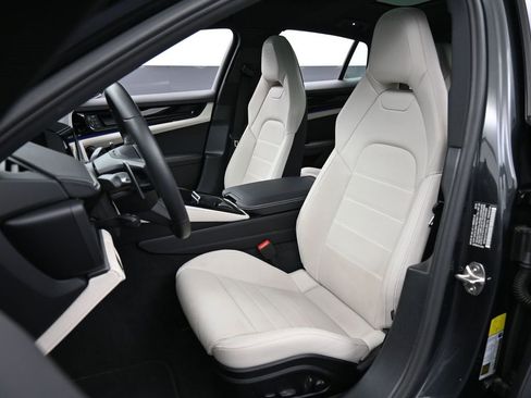 Certified 2024 Porsche Panamera 4 image 5
