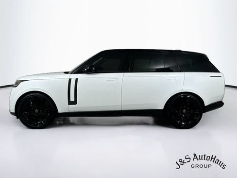 Used 2025 Land Rover Range Rover Long Wheelbase SE AWD/4WD image 4