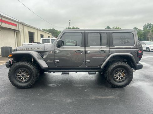 Used 2022 Jeep Wrangler Unlimited Rubicon w/ Trailer Tow Package AWD/4WD image 8