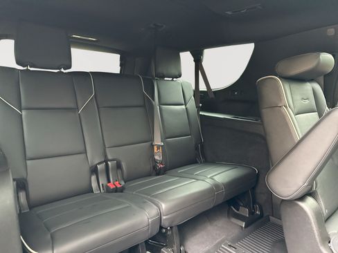 Used 2021 Cadillac Escalade ESV Premium Luxury w/ Driver Assist Tech Package AWD/4WD image 27