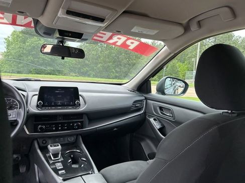 Used 2024 Nissan Rogue S FWD image 35