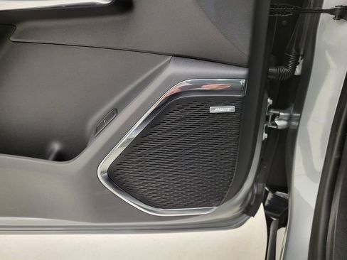 New 2026 Chevrolet Traverse RS w/ LPO, Floor Liner Package FWD image 5