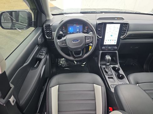 Used 2024 Ford Ranger XLT w/ Trailer Tow Package image 14