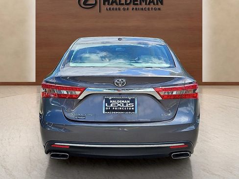 Used 2016 Toyota Avalon XLE Premium FWD image 5