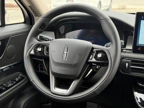 New 2026 Lincoln Corsair Premiere image 8