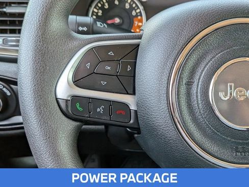 Used 2023 Jeep Renegade Latitude AWD/4WD image 19