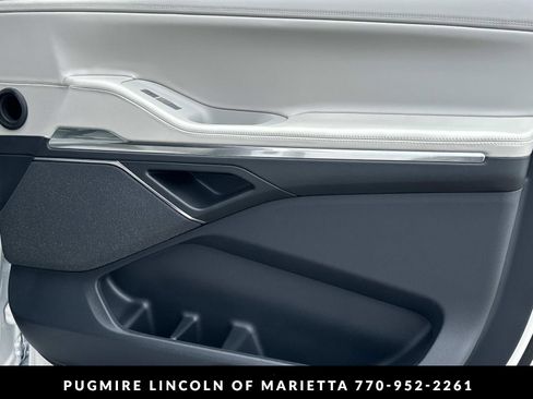 New 2026 Lincoln Navigator L Reserve AWD/4WD image 14