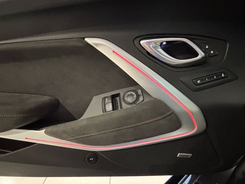 Certified 2022 Chevrolet Camaro ZL1 RWD image 23