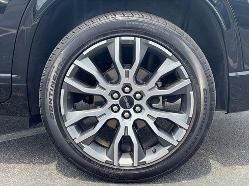 Used 2026 GMC Acadia Denali Ultimate AWD/4WD image 9