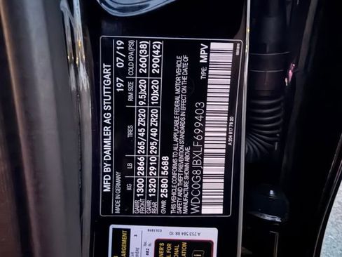 Used 2020 Mercedes-Benz GLC 63 AMG GLC 63 AMG image 35