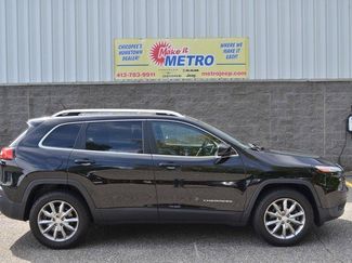 Used 2018 Jeep Cherokee Limited image 1