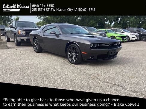 Used 2018 Dodge Challenger SXT Plus RWD image 1