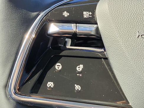 Used 2025 Cadillac Optiq Sport 1 image 33