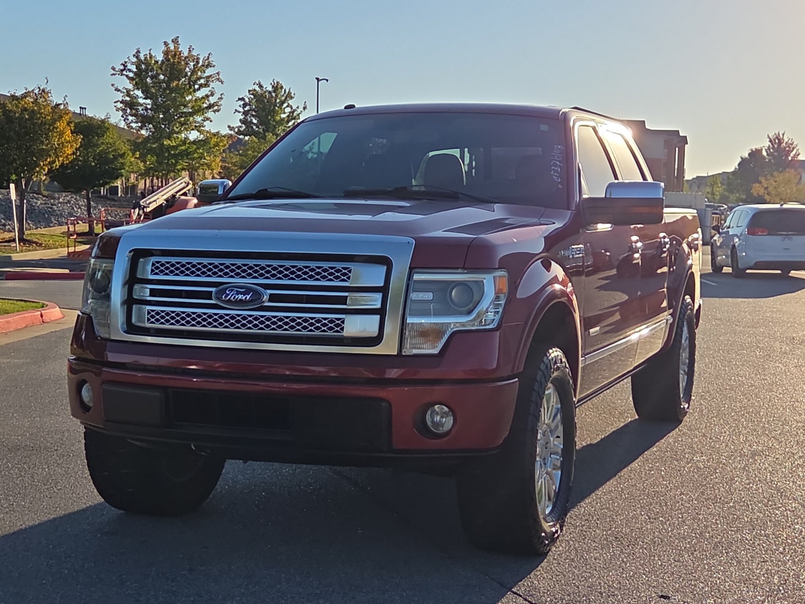 Used 2014 Ford F150 Platinum RWD image 2