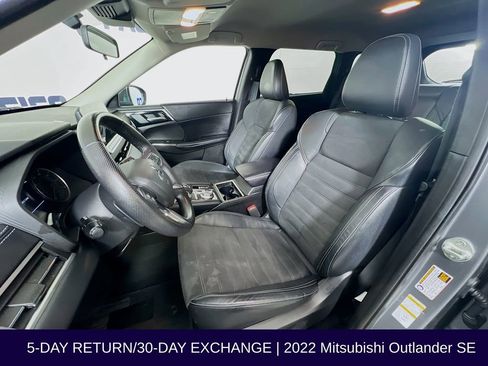 Used 2022 Mitsubishi Outlander SE image 12