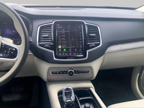 Used 2025 Volvo XC90 B6 Ultra w/ Protection Package Premier AWD/4WD image 7