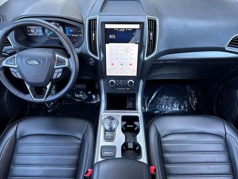 Used 2024 Ford Edge SEL image 15