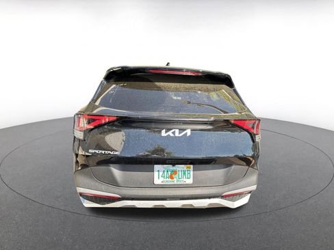 Used 2025 Kia Sportage LX image 5