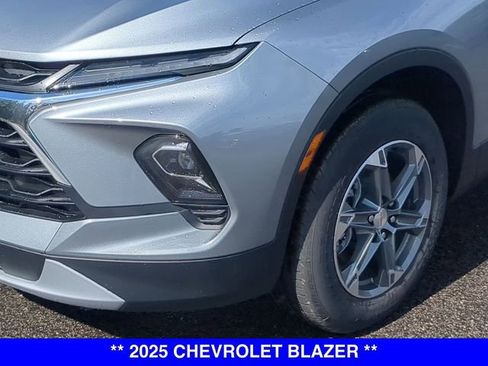 New 2025 Chevrolet Blazer LT image 14
