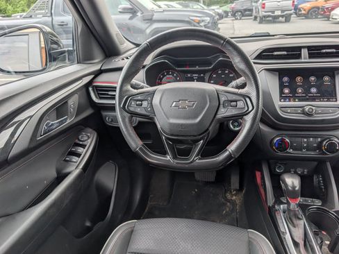 Used 2022 Chevrolet TrailBlazer RS AWD/4WD image 16
