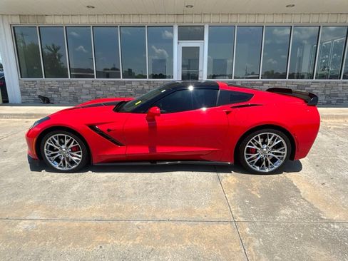 Used 2016 Chevrolet Corvette Stingray Coupe w/ 2LT Preferred Equipment Group RWD image 8