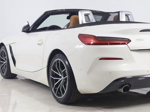 Used 2020 BMW Z4 sDrive30i w/ Convenience Package image 24