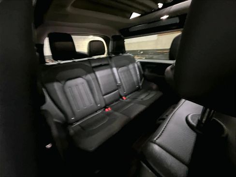 Used 2021 Land Rover Defender 90 First Edition AWD/4WD image 29