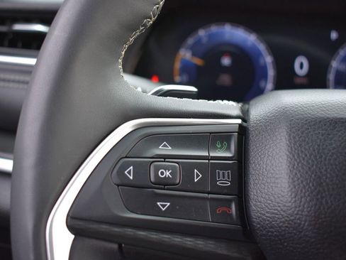 Used 2024 Jeep Grand Cherokee L Altitude image 15