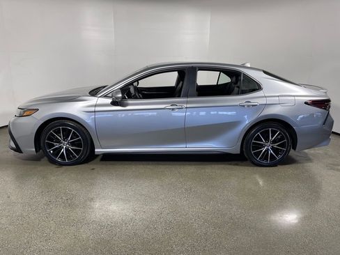 Certified 2024 Toyota Camry SE w/ Blackout Package (TMS) image 6