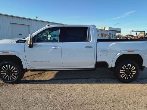 New 2026 GMC Sierra 3500 Denali Ultimate image 5