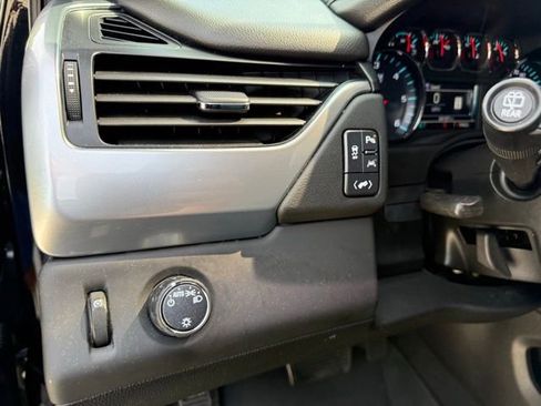 Used 2019 Chevrolet Tahoe LT RWD image 28