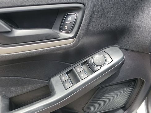 Used 2022 Ford Escape SE FWD image 16