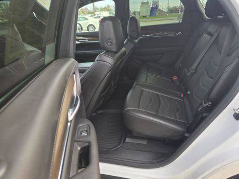Used 2023 Cadillac XT5 Premium Luxury w/ Platinum Package FWD image 8