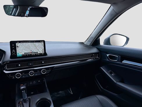 Used 2022 Honda Civic Touring image 22