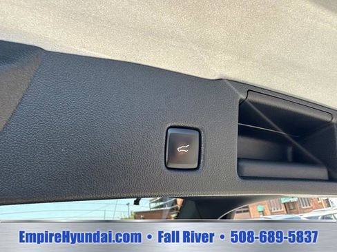 Used 2024 Ford Escape Active AWD/4WD image 8