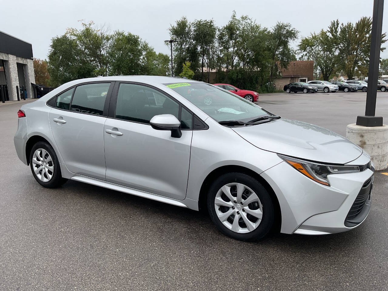 Used 2025 Toyota Corolla LE FWD image 10