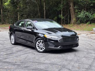Used 2020 Ford Fusion SE FWD video 1